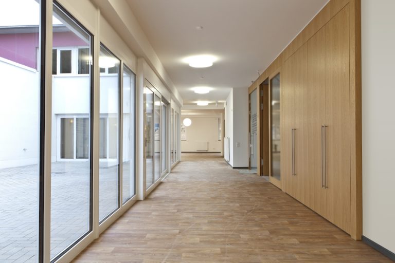 15W, 1500lm Start Surface Slim pyöreä IP54, 3000/4000K, Led kattovalaisin Sylvania